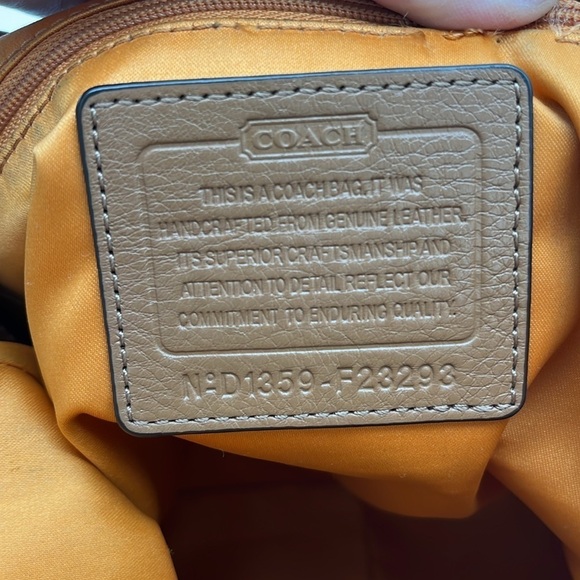 Coach Tan Park Leather Hobo Satchel Crossbody Large Bag BLEMISH - Picture 8 of 8